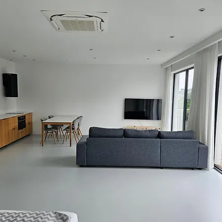 Helios Appartement *